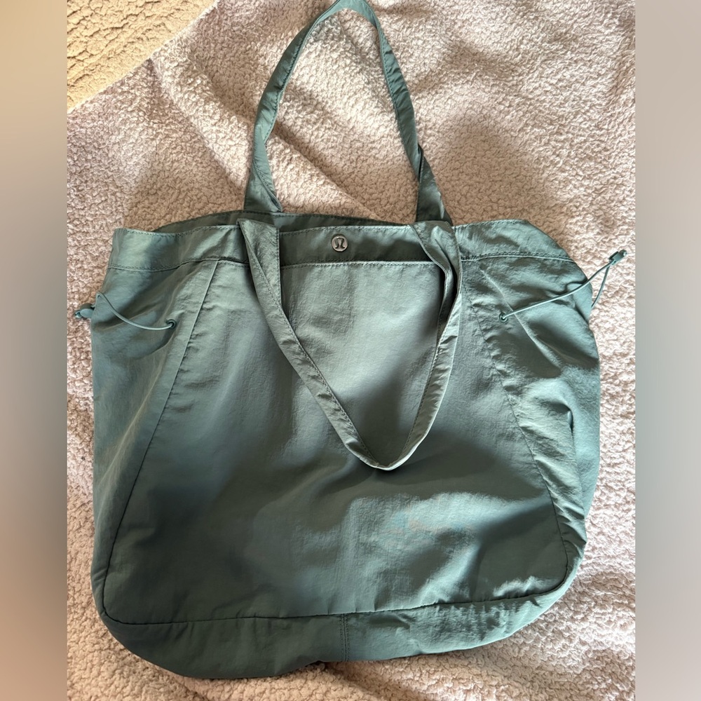 lululemon athletica Sage Green Tote